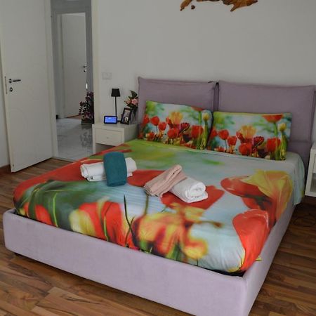 El Cuarto De Tula Apartment Genoa Bagian luar foto
